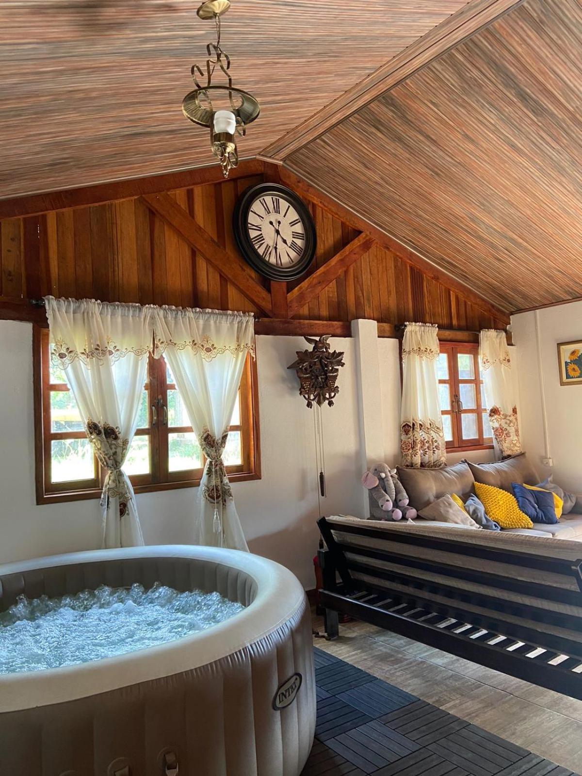 Cabana Com Jacuzzi Em Guararema Buitenkant foto